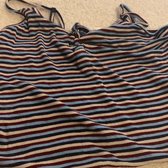 🌼 4 for 20$$$ STRIPED TANK TOP - Picture 3 of 3